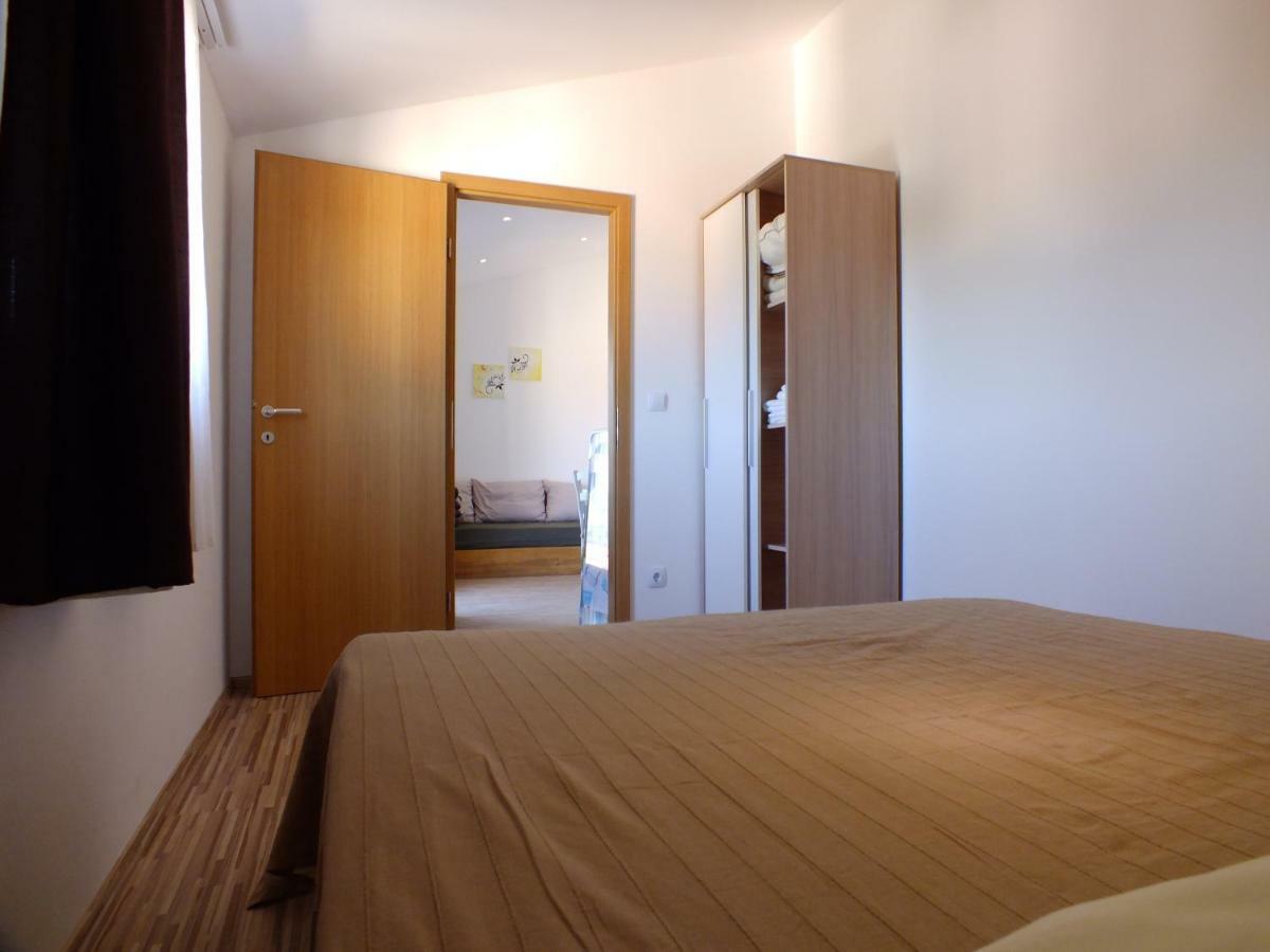 Apartmani Barisic Brodarica  Exterior foto