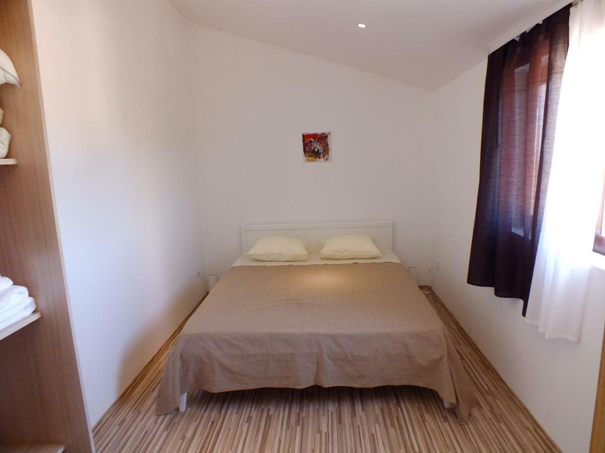 Apartmani Barisic Brodarica  Exterior foto